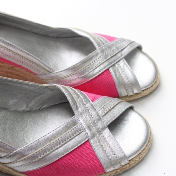 Lilly Pulitzer peep toe wedges - Picture 3 of 13